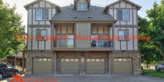 825 NE Wheelock Place Gallery 1