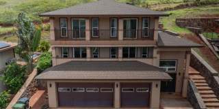 Stunning Custom 5 bedroom | 3 Bath | 3300 sf Home | 3 car garage in Upper Makakilo Gallery 1