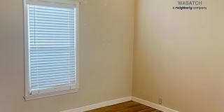 SUPER CUTE SINGLE FAMILY HOME IN MILLCREEK!!! Gallery 5