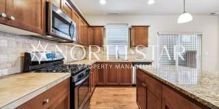 Vaulted Ceilings, Modern Finishes & Easy Living Gallery 14