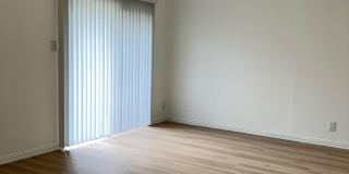 St. Edward's Apartments Gallery 29