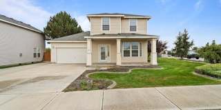 6228 Comiskey Drive Gallery 1