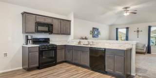 Spacious 3 Bed 2 Bath Home with 2 car garage and large backyard. Broken Arrow Schools! Gallery 9