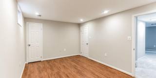 5335 LAKE COVE Court Gallery 25