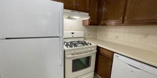 379 Huse Road Gallery 15