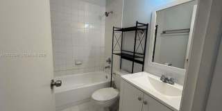 1137 NW 123rd Court Gallery 11