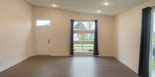 Spacious 3 Bedroom Home with Oversized Primary Suite near Webb & Pawnee Gallery 14