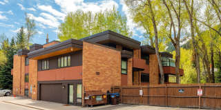 400 W Hopkins Avenue Gallery 41