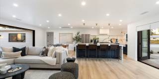 3827 E HAZELWOOD Street Gallery 4