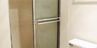 Cozy condominium in Blossom Valley. Hardwood floor, dishwasher, balcony. Gallery 20