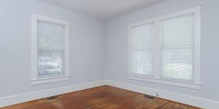 914 Bonham Avenue Gallery 22