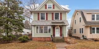 June 2023 ~ Cute 5 bedroom house. Spacious bedrooms. In unit laundry and dishwasher. Gallery 1