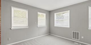 Move-in Ready 3 Bedroom Ranch Home in Eastway Park Gallery 20