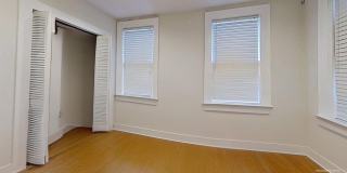 2 bedroom / 1 bath ~ Downtown Charleston Gallery 9
