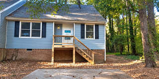 Spacious 3 bedroom 3 bath Duplex Spacious 3 bedroom 3 bath Duplex Gallery 1