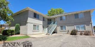 Down Town Three Bedroom! Gallery 1