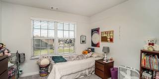 Beautiful 5-Bedroom Home in Brixworth Neighborhood with 2 Community Swimming Pools & Walking Trails Gallery 27