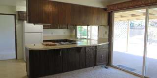 Great 3 Bedroom Home on the Westside! Gallery 8