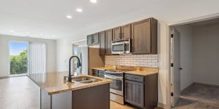 Waterside at RiverPark Place Gallery 4