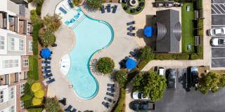 400 Belmont Gallery 7