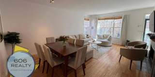 Beautiful, Single Family Townhome, Great Location!! Gallery 5