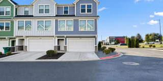 3 Bed Townhome Near Hill Air Force Base in Layton Gallery 1
