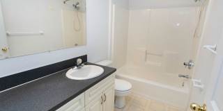 West Linn Single Family 3 Bd/2.5 Bth w/ Basement/Bonus Room. Gallery 21