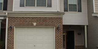 Like New town home centrally located to Ft. Stewart, HAAF,and Savannah Gallery 1