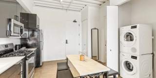1222 West Jackson Gallery 10