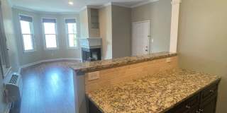 Dupont Circle 2-level Condo at The Cygnet. 1 Bed/1 Full Bath, Fireplace and Modern Kitchen Gallery 10