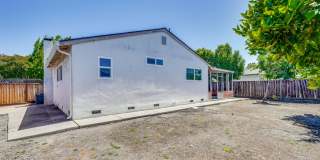 6063 Pineland Avenue Gallery 45