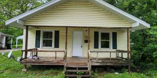 Spacious 2-Bedroom, 1-Bathroom Home AVAILABLE NOW!! Gallery 1