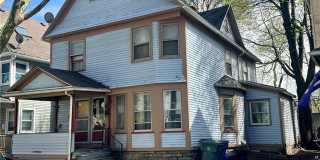237 Richard Street Gallery 1