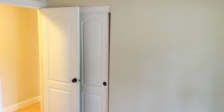 Spacious 4-Bedroom Home with Large Fenced Yard & Covered Patio Gallery 19