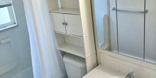 1710 East 16th Street Gallery 4