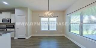 Spacious 4BR/2BA in Redstone Commons – Community Pool, Playground and Dog Park! Gallery 11