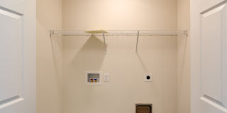 318 Bogle Street Gallery 13