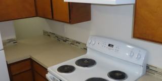 2 Bed, 1.5 Bath Condo in The W. Eugene Neighborhood! Apply Now! Gallery 9