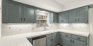 4 Bedroom Home with Bonus Space, 2 Car Garage & Large Yard Gallery 16