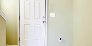 Large 3 bedroom Home, North Park Area Gallery 6