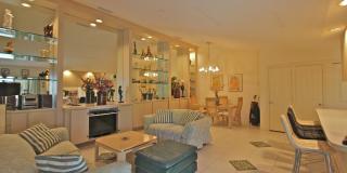 10201 Chapman Oak Court Gallery 4