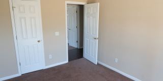Five Bedroom Home with attached garage-Available Now!!!! Gallery 15