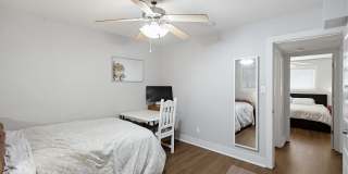 2 Bed 1 Bath Condo by UT and CapMetro Stop Gallery 21