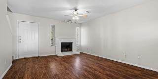 River Crossing ATX - Townhome - 2bd/2.5ba - W/D - Close to Downtown - $1395 Gallery 7