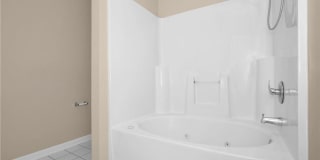3BD 2Bath Condo Gallery 34