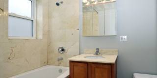 1057 W Thorndale Avenue Gallery 9