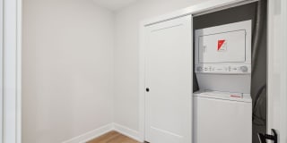 720 Thompson Street Gallery 48