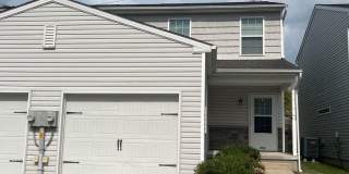 Stunning twin home located in West Bethlehem Gallery 1