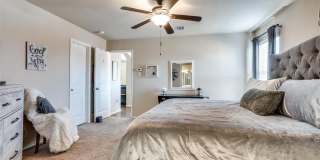 1606 Meadow Creek Drive Gallery 17