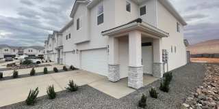 Mustang Valley Townhome! Gallery 3